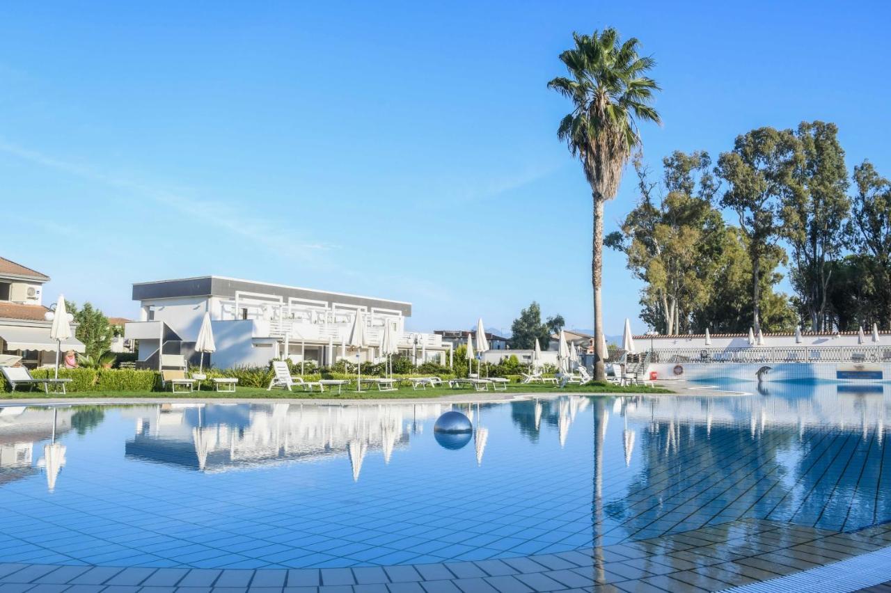 Salice Resort Marina di Schiavonea Buitenkant foto