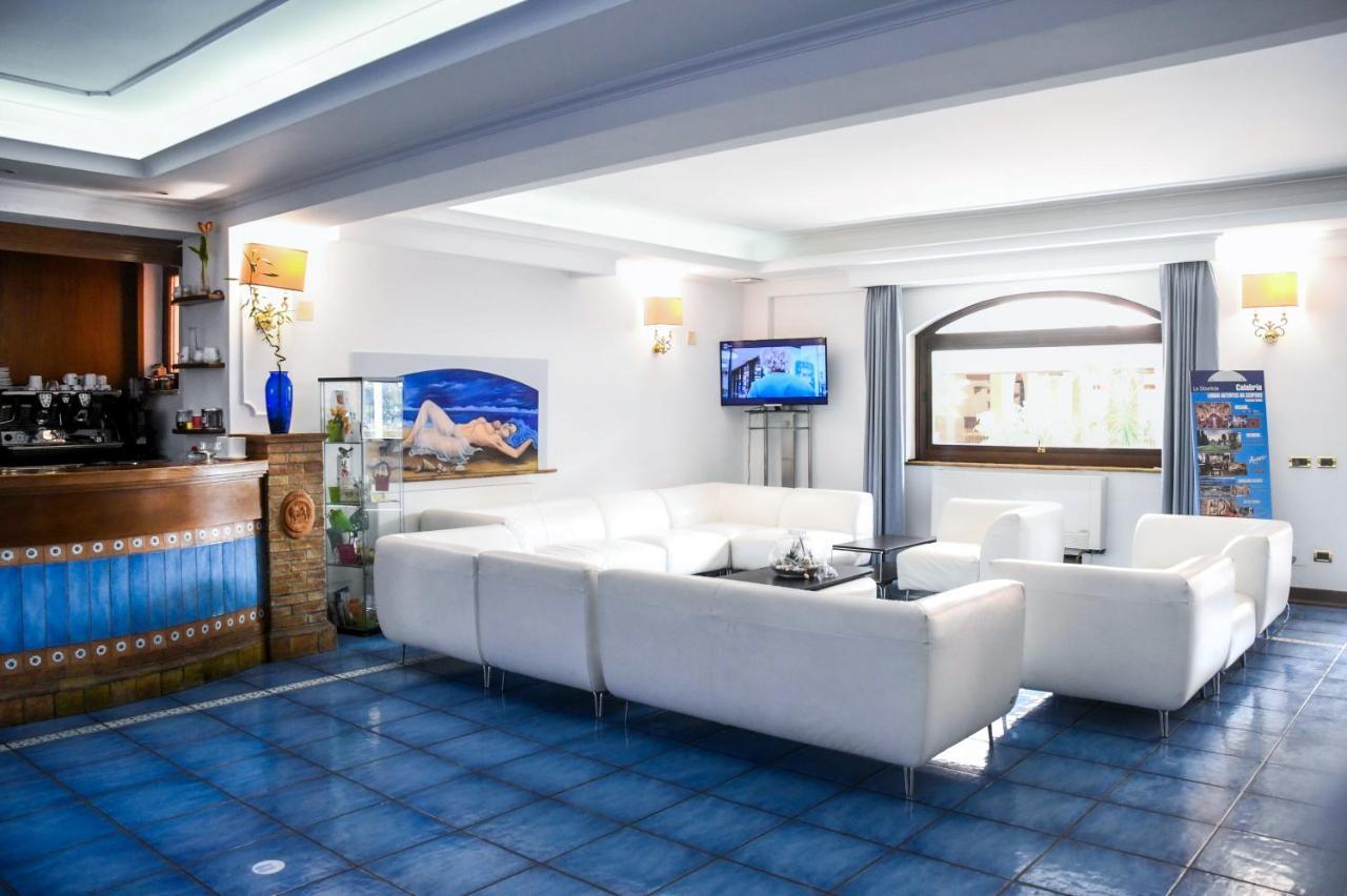 Salice Resort Marina di Schiavonea Buitenkant foto